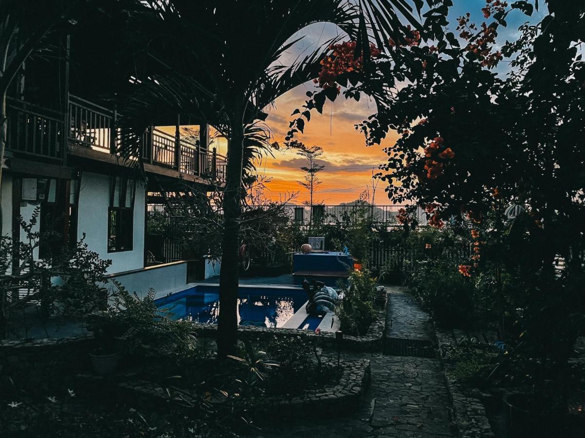 Cool Breeze Authentic Hotel Labuan Bajo Komodo Exterior foto