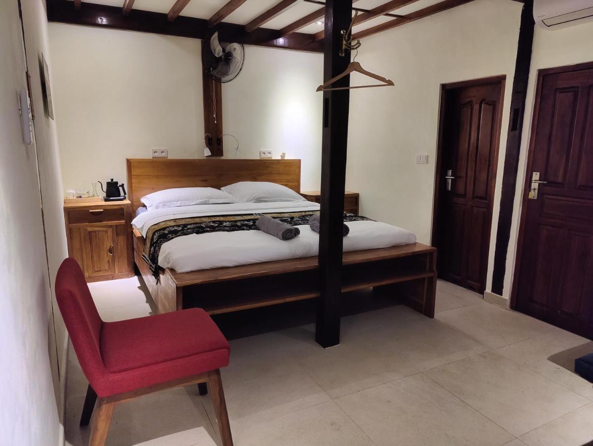 Cool Breeze Authentic Hotel Labuan Bajo Komodo Exterior foto